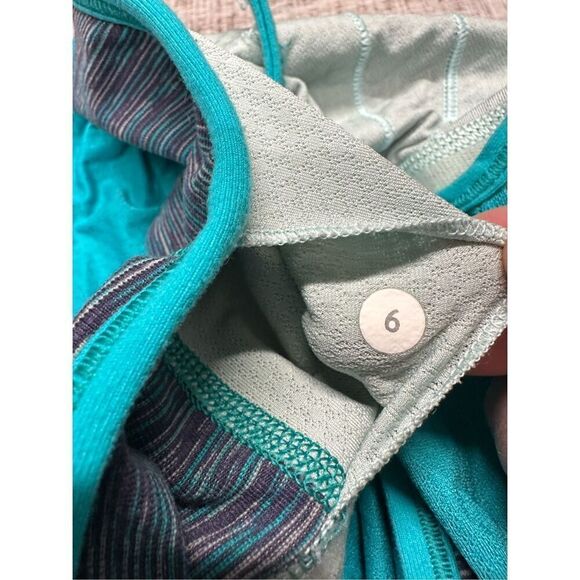 Size 6 Lululemon No Limits Tank Blue Tropics / Wee Are From Space Blue Tropics - Picture 11 of 11
